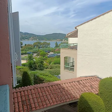 Les Coraux Agay Appartement *